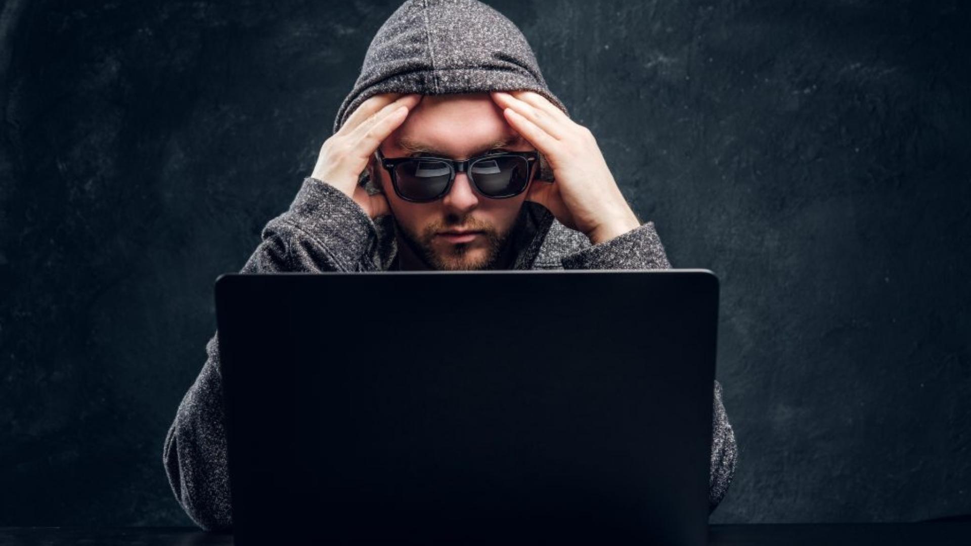 Cómo protegerse en la Era Digital de los fraudes online - Informática Ingenia