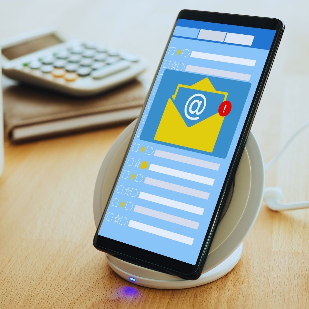 Integración con móviles y dispositivos externos